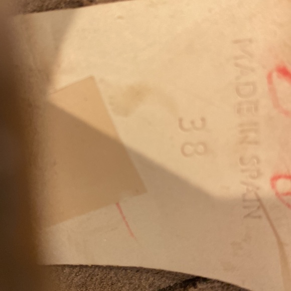 Howsty Marci Brown Suede Ankle Fringe Bootie size 38/ US 8 - Picture 6 of 7